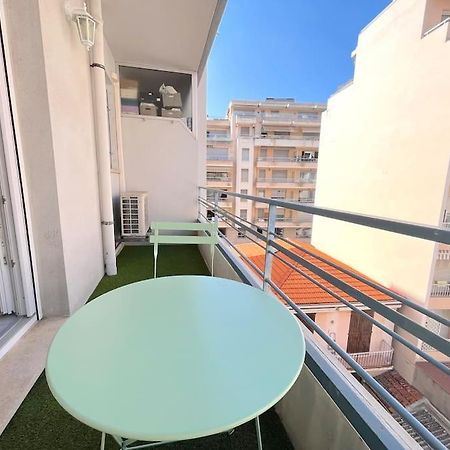 Joli Studio - Studio Neuf Terrasse Clim Wi-Fi 2 Min. Des Plages Антиб Экстерьер фото